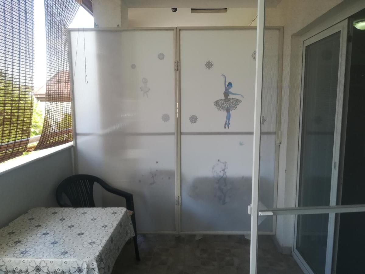 Karoski Apartments & Suites Ohrid Bagian luar foto